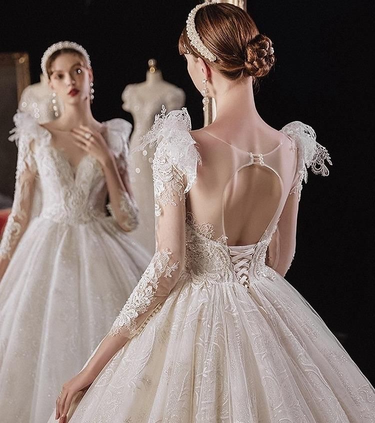 Luxurious Princess Wedding Dress with Shiny Pearls EDW401